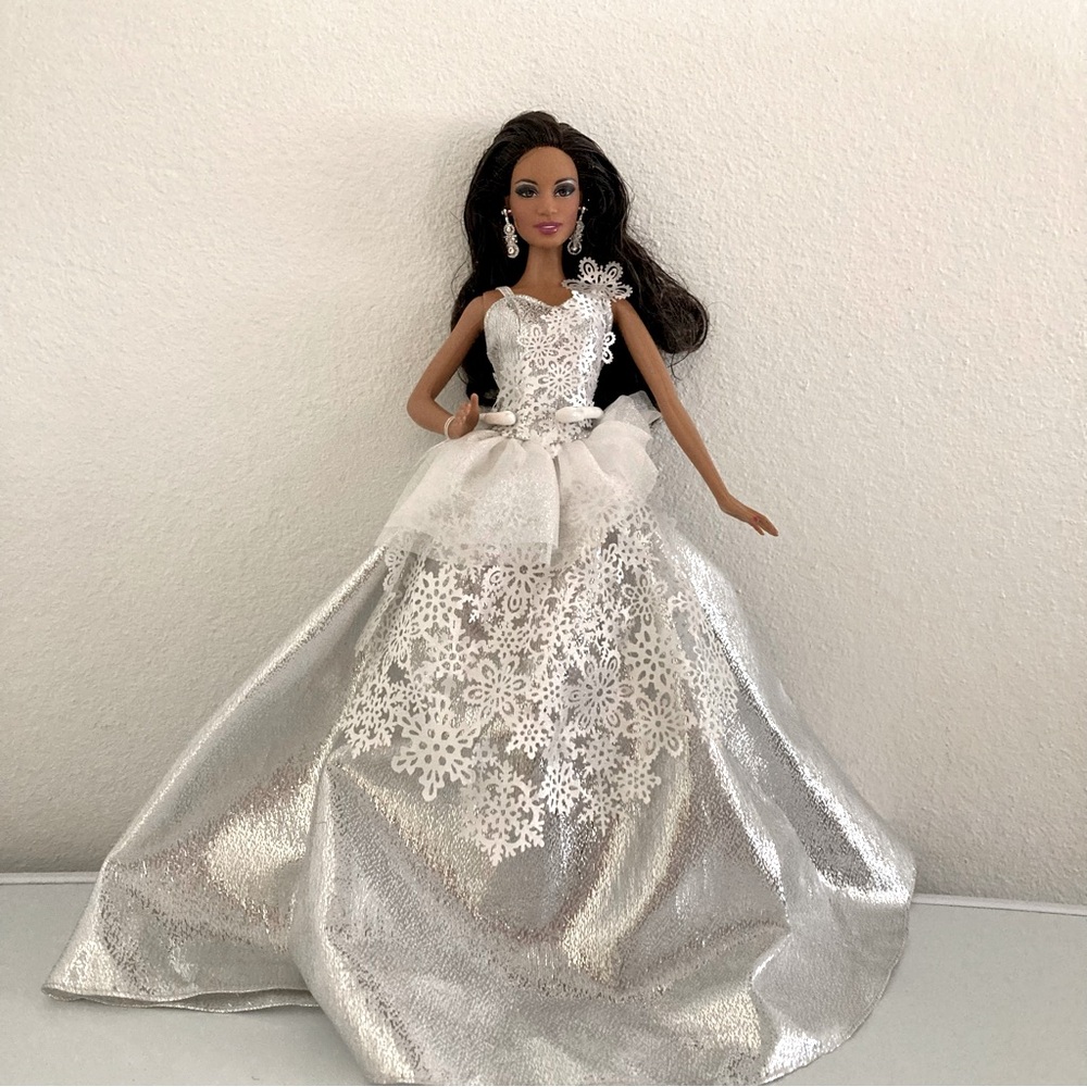 Barbie Holiday Collector 2013 Holiday African-American Doll